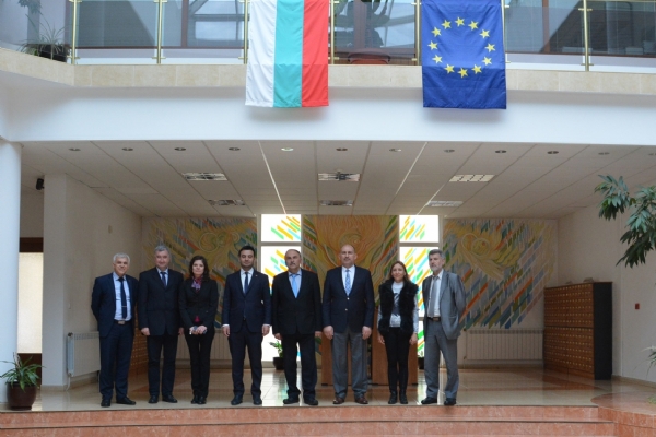 Das Management Von orlu Tso Hat Kontakte In Bulgarien Im Rahmen Von Projekten Und Geschftsbeziehungen Der Europischen Union Geknpft