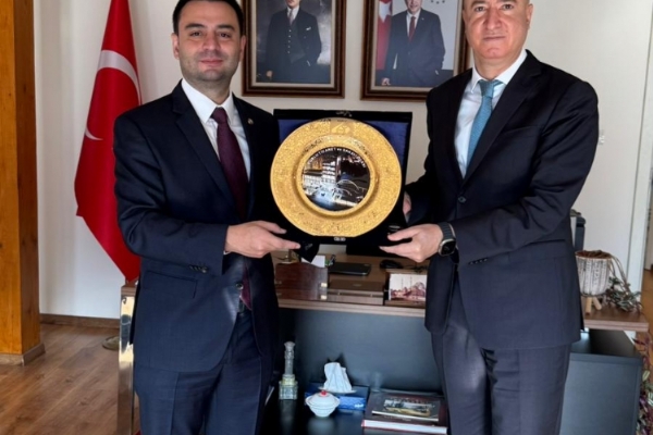 Besuch der Industrie- und Handelskammer von orlu beim Generalkonsul von Prizren, Herrn Celal Doan