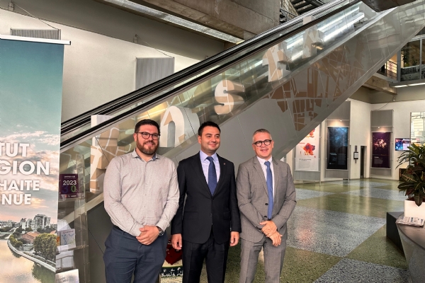 Der Vorstandsvorsitzende unserer Kammer, İzzet Volkan, traf sich mit den Institutionsvertretern Vincent Gollain und Nicolas Bauquet im L´Institut Paris Region in Paris